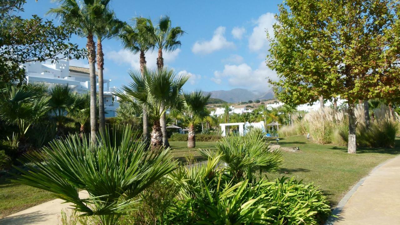 Апартаменты Alcazaba Lagoon Estepona Golf Экстерьер фото